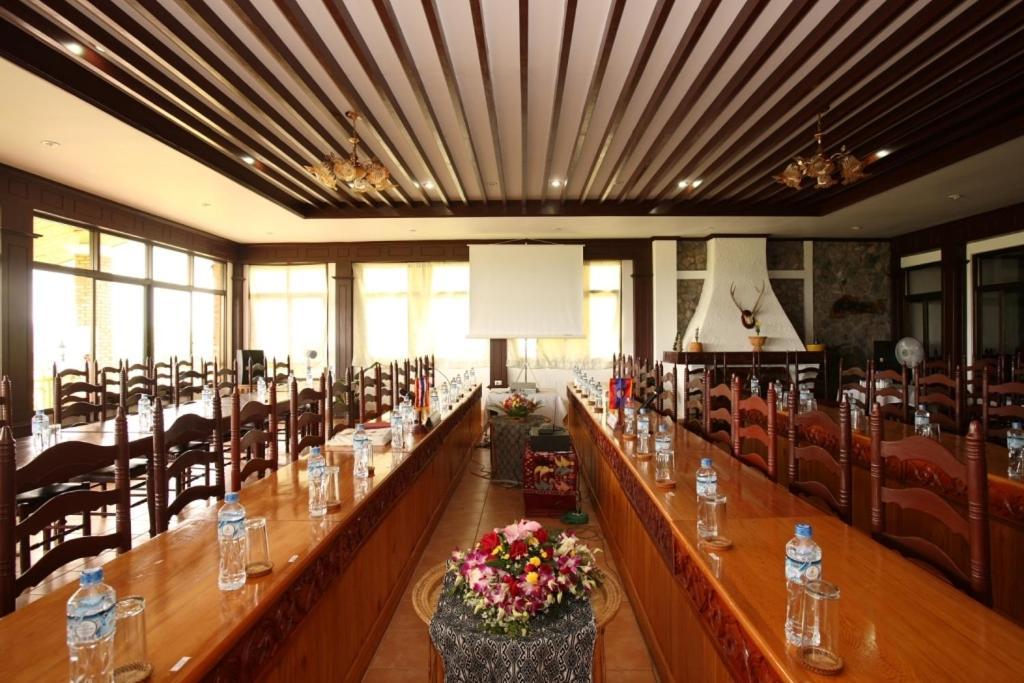 Vansana Plain Of Jars Hotel Муанг-Пхонсаван Экстерьер фото
