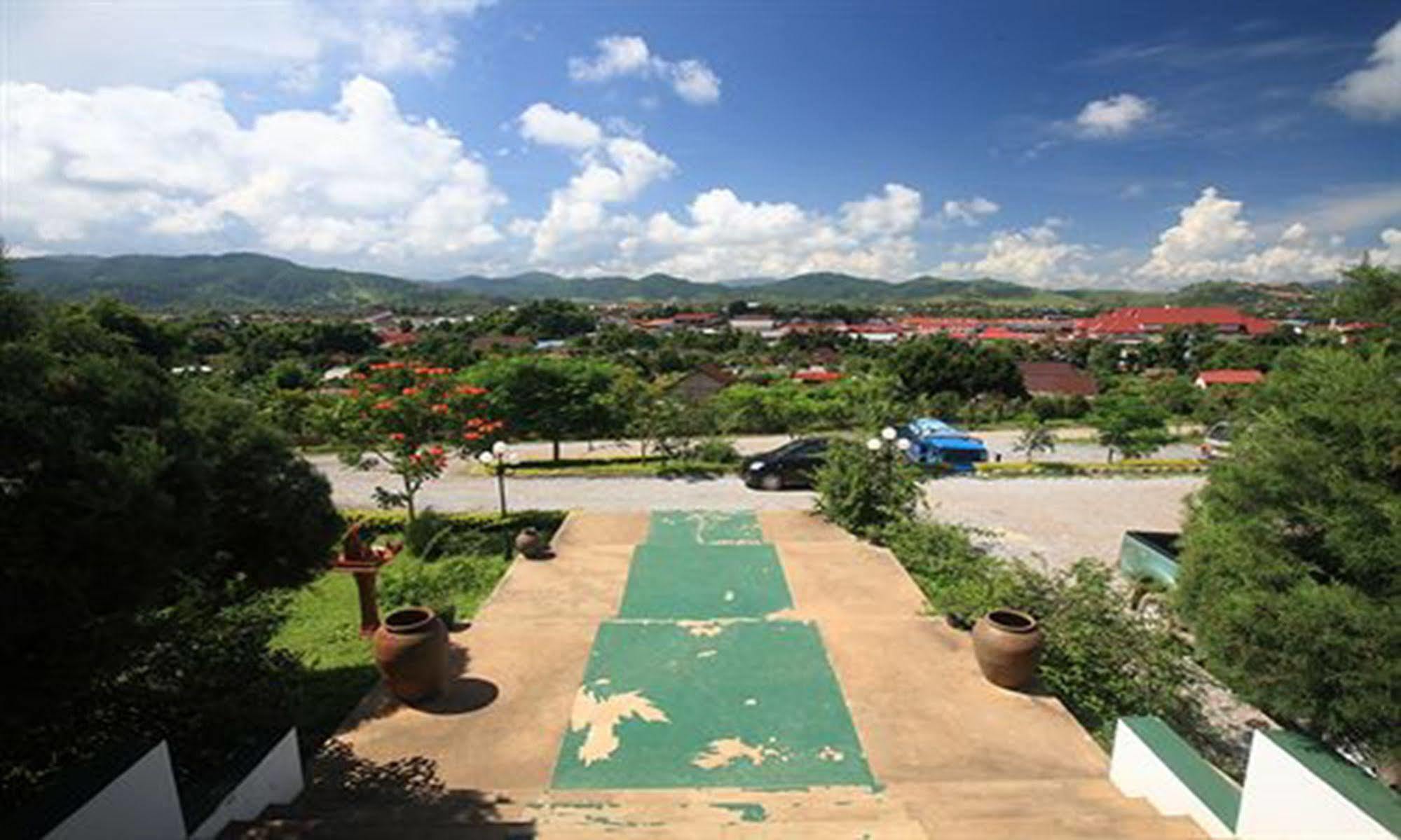 Vansana Plain Of Jars Hotel Муанг-Пхонсаван Экстерьер фото